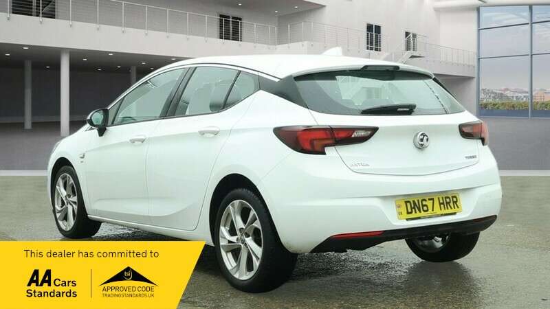 A 2017 VAUXHALL ASTRA SRI NAV A 2017 VAUXHALL ASTRA SRI NAV
