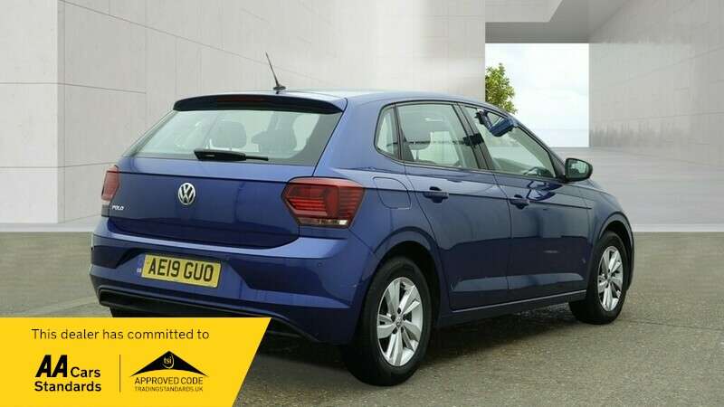 A 2019 VOLKSWAGEN POLO SE EVO A 2019 VOLKSWAGEN POLO SE EVO