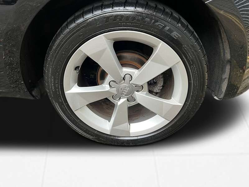 2016 AUDI A1 2016 AUDI A1