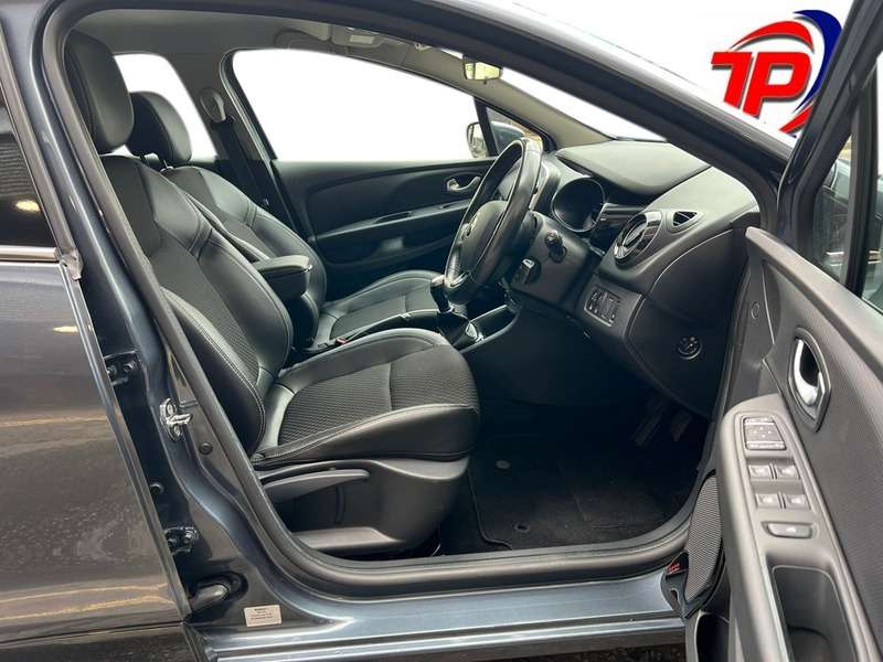 2018 RENAULT CLIO 2018 RENAULT CLIO