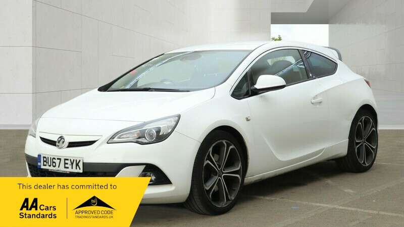 A 2017 VAUXHALL ASTRA GTC LIMITED EDITION S/S A 2017 VAUXHALL ASTRA GTC LIMITED EDITION S/S