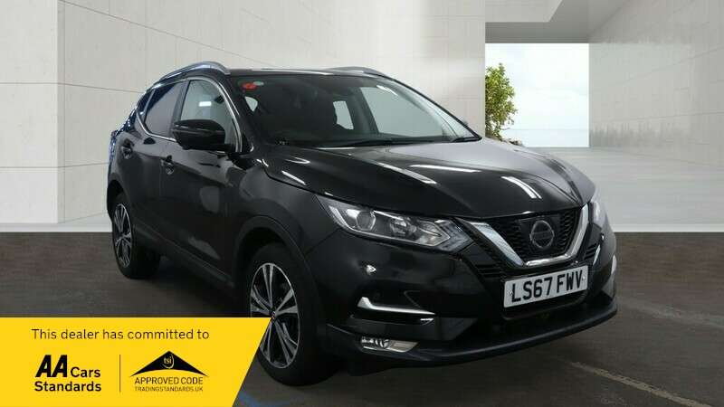 A 2017 NISSAN QASHQAI N-CONNECTA DIG-T XTRONIC A 2017 NISSAN QASHQAI N-CONNECTA DIG-T XTRONIC