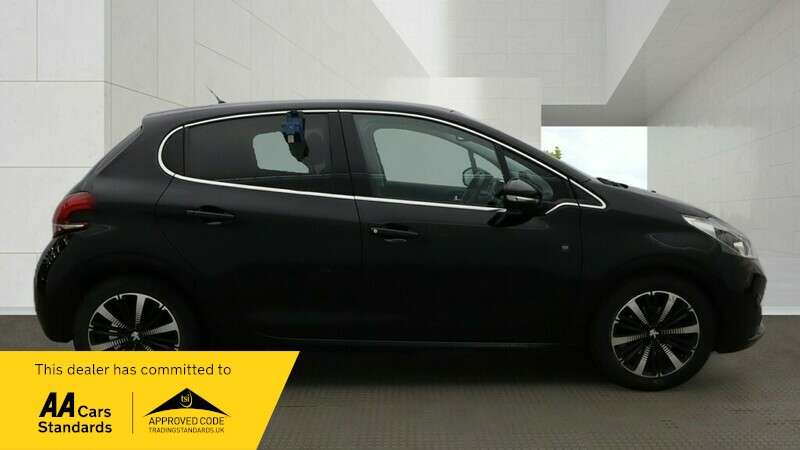 2019 PEUGEOT 208 2019 PEUGEOT 208