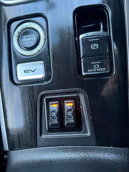 2017 MITSUBISHI OUTLANDER 2017 MITSUBISHI OUTLANDER