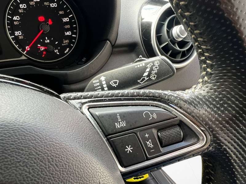 2016 AUDI A1 2016 AUDI A1