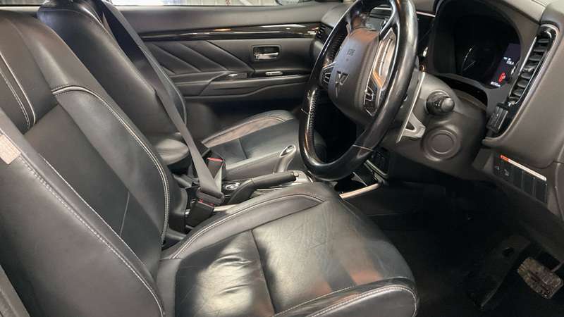 2016 MITSUBISHI OUTLANDER 2016 MITSUBISHI OUTLANDER