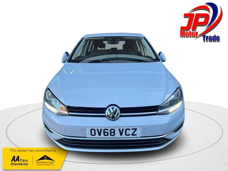 A 2018 VOLKSWAGEN GOLF SE NAVIGATION TSI EVO A 2018 VOLKSWAGEN GOLF SE NAVIGATION TSI EVO