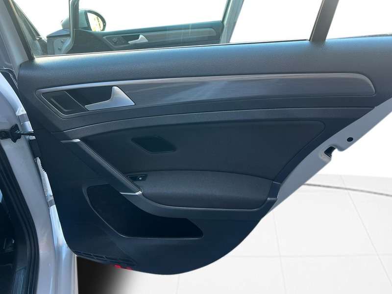 2018 VOLKSWAGEN GOLF 2018 VOLKSWAGEN GOLF