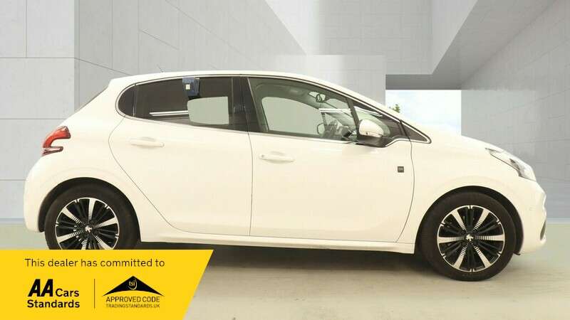 2019 PEUGEOT 208 2019 PEUGEOT 208