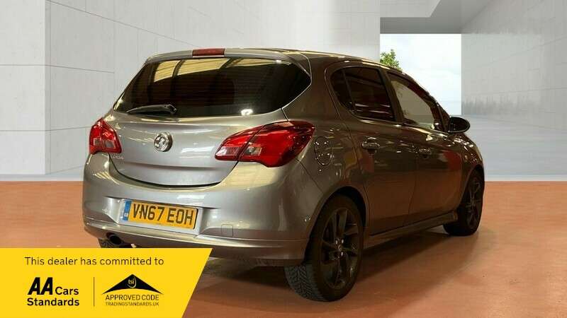 A 2017 VAUXHALL CORSA SRI VX-LINE A 2017 VAUXHALL CORSA SRI VX-LINE