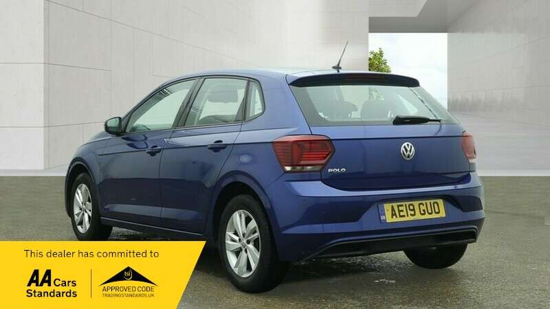 A 2019 VOLKSWAGEN POLO SE EVO A 2019 VOLKSWAGEN POLO SE EVO