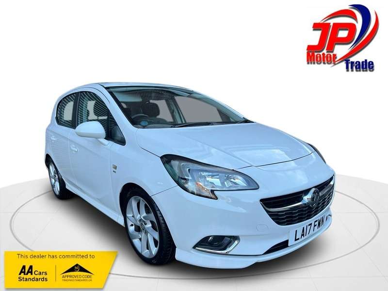 A 2017 VAUXHALL CORSA SRI VX-LINE A 2017 VAUXHALL CORSA SRI VX-LINE