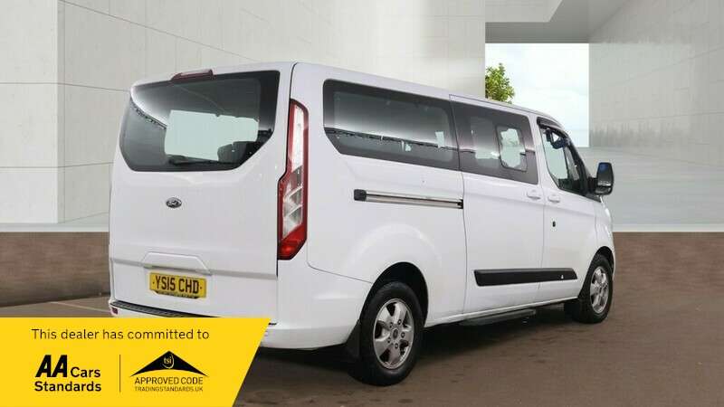 A 2015 FORD TOURNEO CUSTOM 300 LIMITED TDCI A 2015 FORD TOURNEO CUSTOM 300 LIMITED TDCI