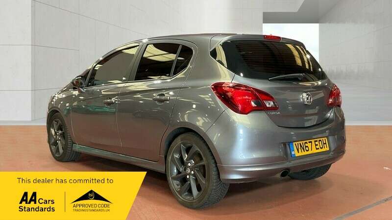 A 2017 VAUXHALL CORSA SRI VX-LINE A 2017 VAUXHALL CORSA SRI VX-LINE