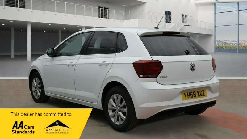 A 2018 VOLKSWAGEN POLO SE TSI A 2018 VOLKSWAGEN POLO SE TSI