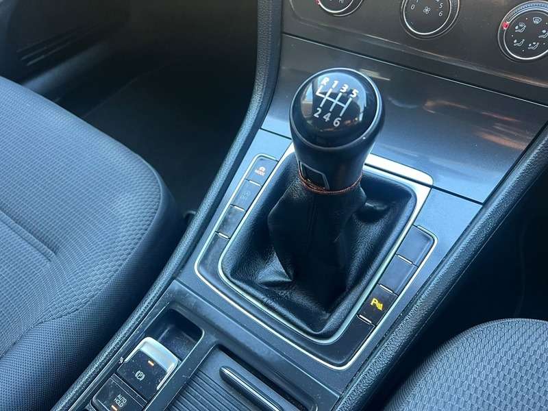 2018 VOLKSWAGEN GOLF 2018 VOLKSWAGEN GOLF