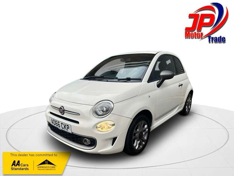 A 2016 FIAT 500 S A 2016 FIAT 500 S