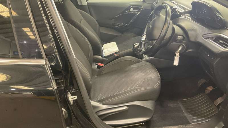 2019 PEUGEOT 208 2019 PEUGEOT 208