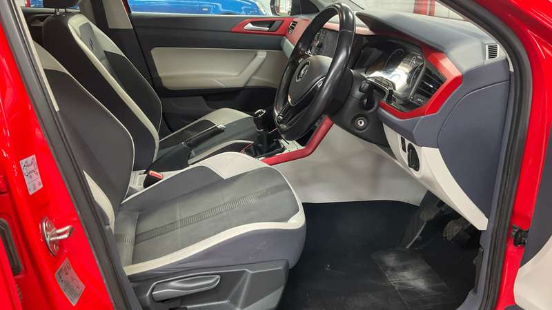 2019 VOLKSWAGEN POLO 2019 VOLKSWAGEN POLO