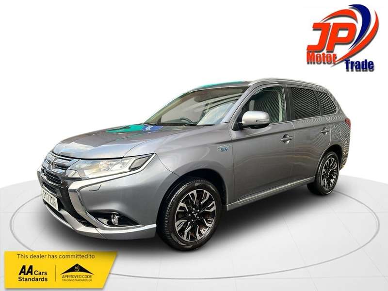 A 2017 MITSUBISHI OUTLANDER PHEV 4H A 2017 MITSUBISHI OUTLANDER PHEV 4H