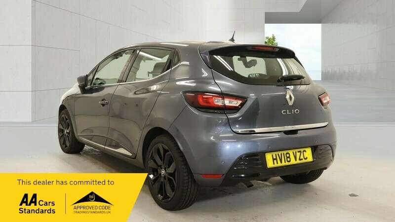 A 2018 RENAULT CLIO DYNAMIQUE S NAV TCE A 2018 RENAULT CLIO DYNAMIQUE S NAV TCE