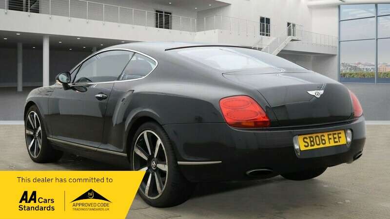 A 2006 BENTLEY CONTINENTAL GT A 2006 BENTLEY CONTINENTAL GT