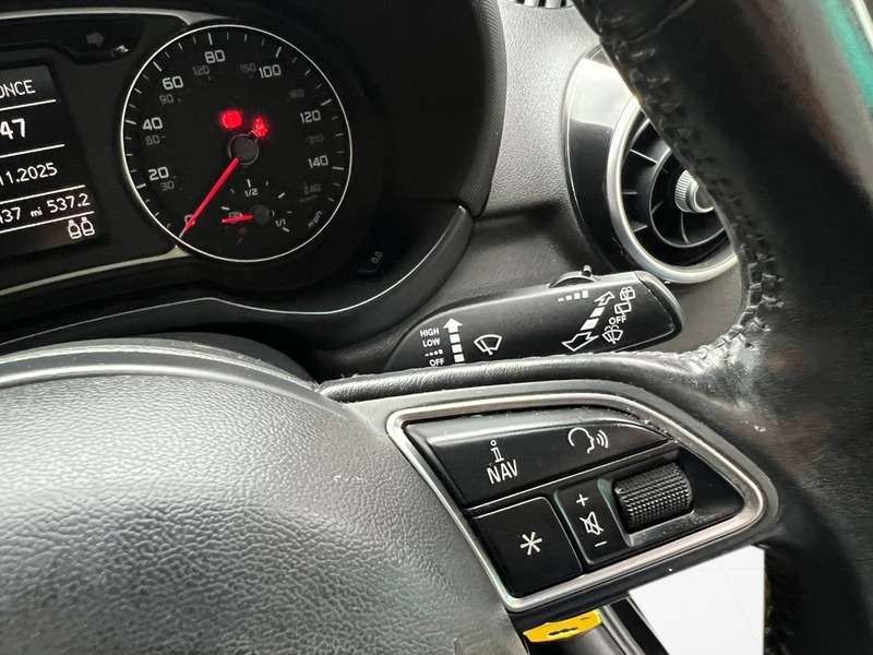 2016 AUDI A1 2016 AUDI A1