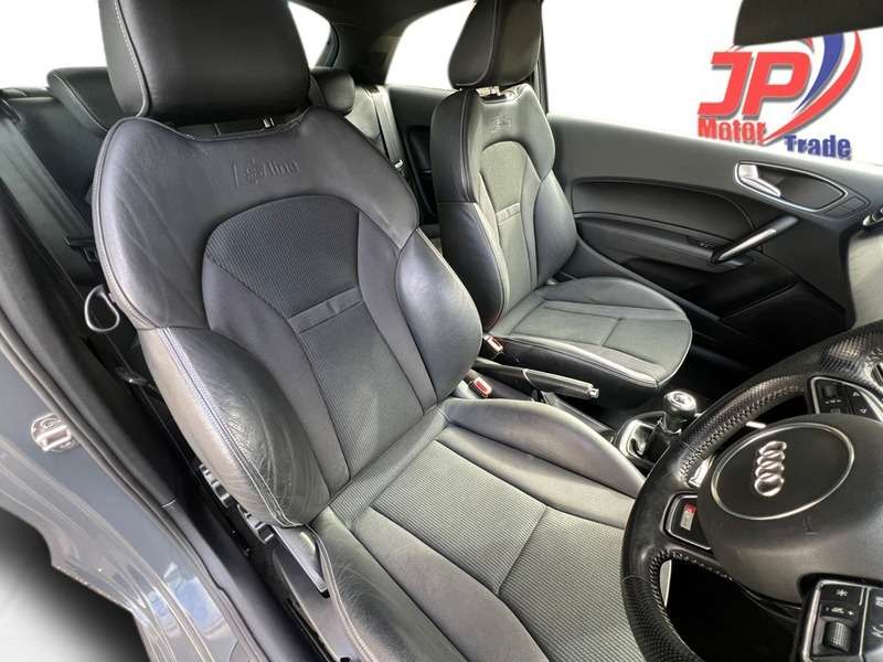 2016 AUDI A1 2016 AUDI A1