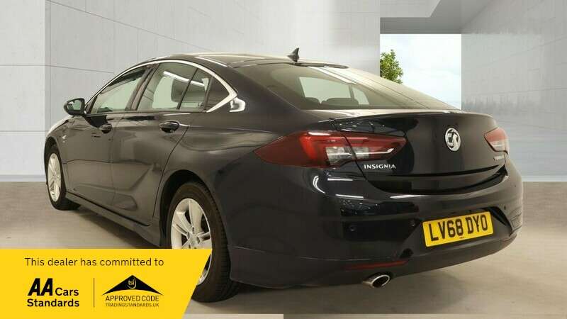 A 2018 VAUXHALL INSIGNIA GRAND SPORT SRI VX-LINE NAV A 2018 VAUXHALL INSIGNIA GRAND SPORT SRI VX-LINE NAV