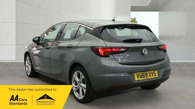 A 2020 VAUXHALL ASTRA SRI A 2020 VAUXHALL ASTRA SRI