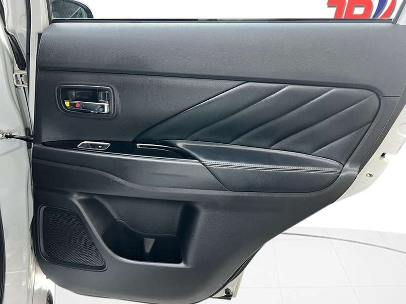 2015 MITSUBISHI OUTLANDER 2015 MITSUBISHI OUTLANDER