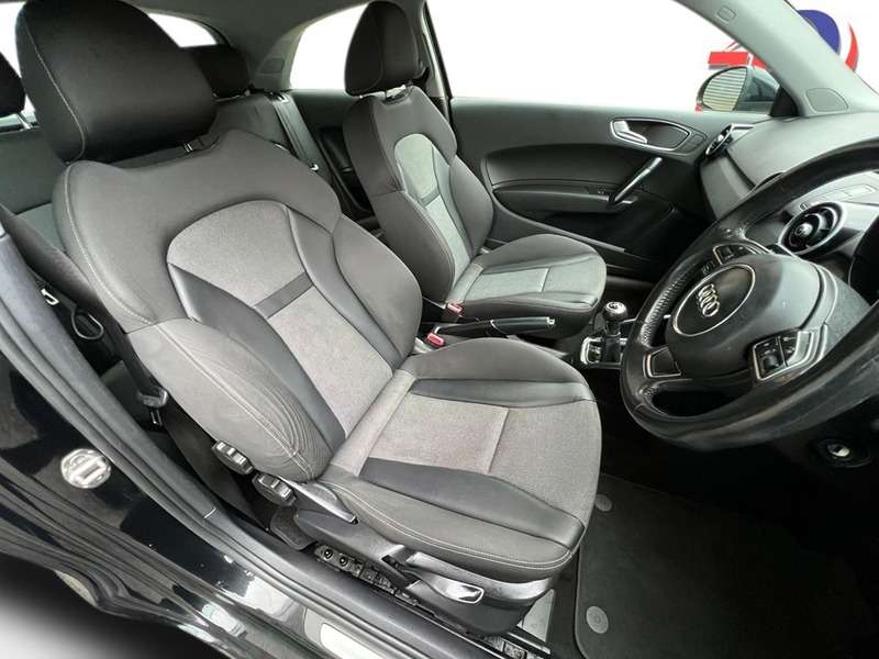 2016 AUDI A1 2016 AUDI A1