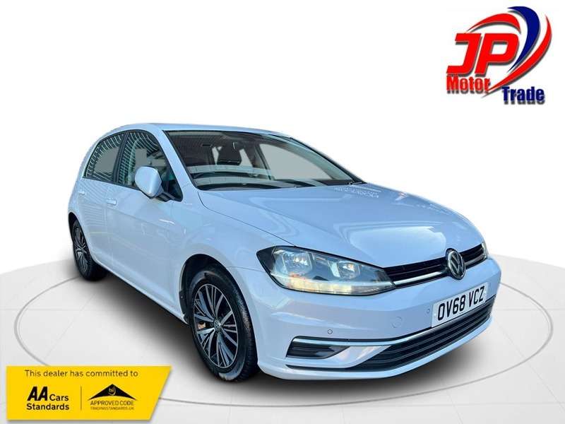 A 2018 VOLKSWAGEN GOLF SE NAVIGATION TSI EVO A 2018 VOLKSWAGEN GOLF SE NAVIGATION TSI EVO