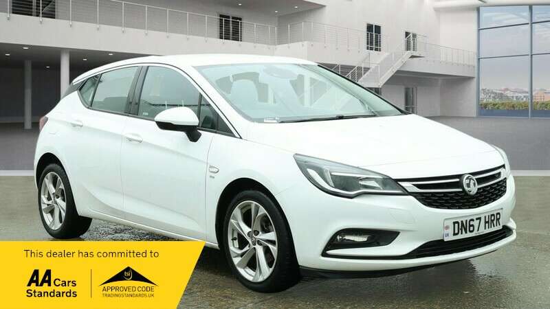 A 2017 VAUXHALL ASTRA SRI NAV A 2017 VAUXHALL ASTRA SRI NAV