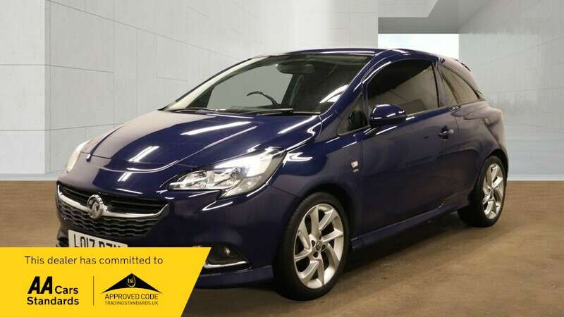 A 2017 VAUXHALL CORSA SRI VX-LINE A 2017 VAUXHALL CORSA SRI VX-LINE