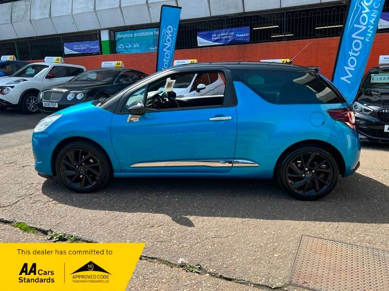 A 2016 DS DS 3 PURETECH DSTYLE NAV S/S EAT6 A 2016 DS DS 3 PURETECH DSTYLE NAV S/S EAT6