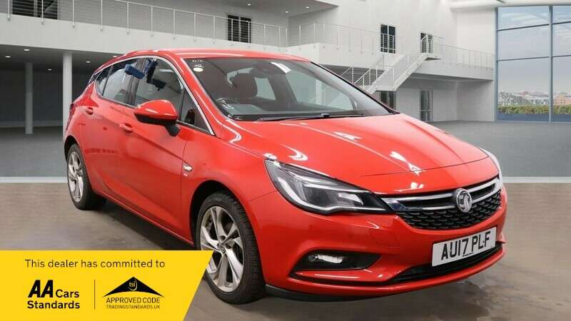 A 2017 VAUXHALL ASTRA SRI S/S A 2017 VAUXHALL ASTRA SRI S/S