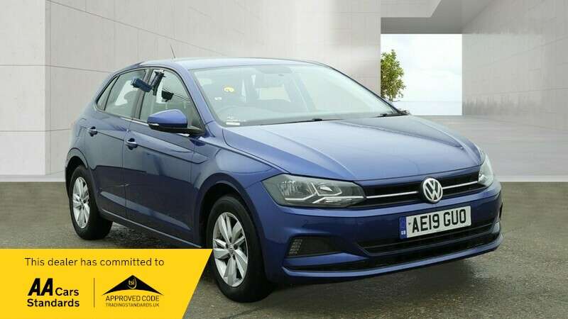 A 2019 VOLKSWAGEN POLO SE EVO A 2019 VOLKSWAGEN POLO SE EVO