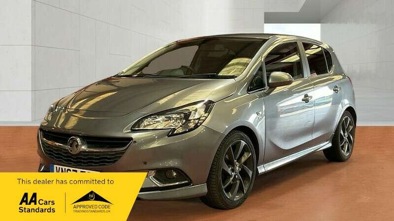 A 2017 VAUXHALL CORSA SRI VX-LINE A 2017 VAUXHALL CORSA SRI VX-LINE