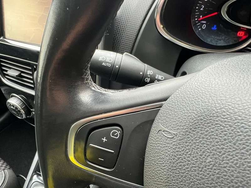 2018 RENAULT CLIO 2018 RENAULT CLIO