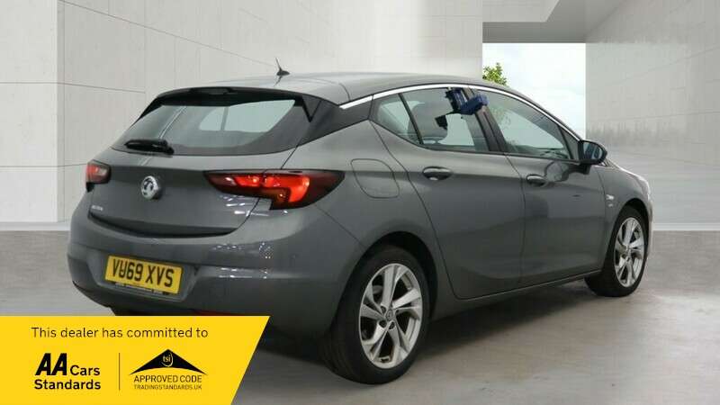 A 2020 VAUXHALL ASTRA SRI A 2020 VAUXHALL ASTRA SRI