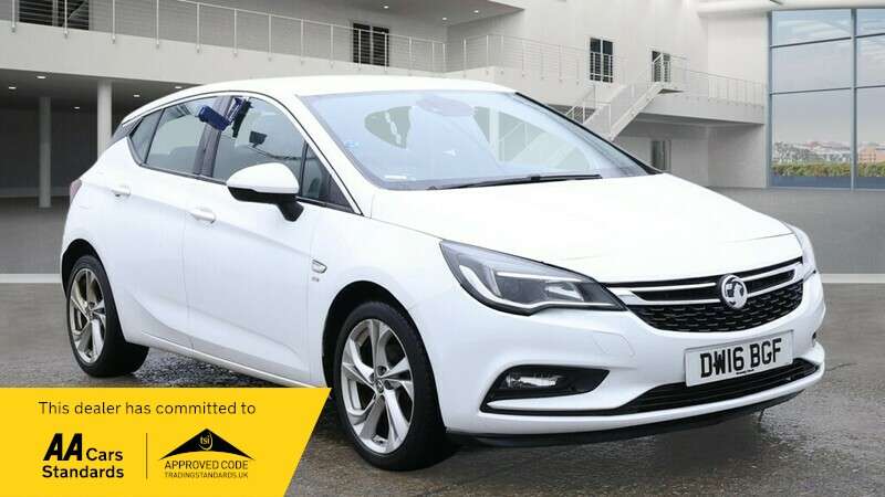 A 2016 VAUXHALL ASTRA SRI A 2016 VAUXHALL ASTRA SRI