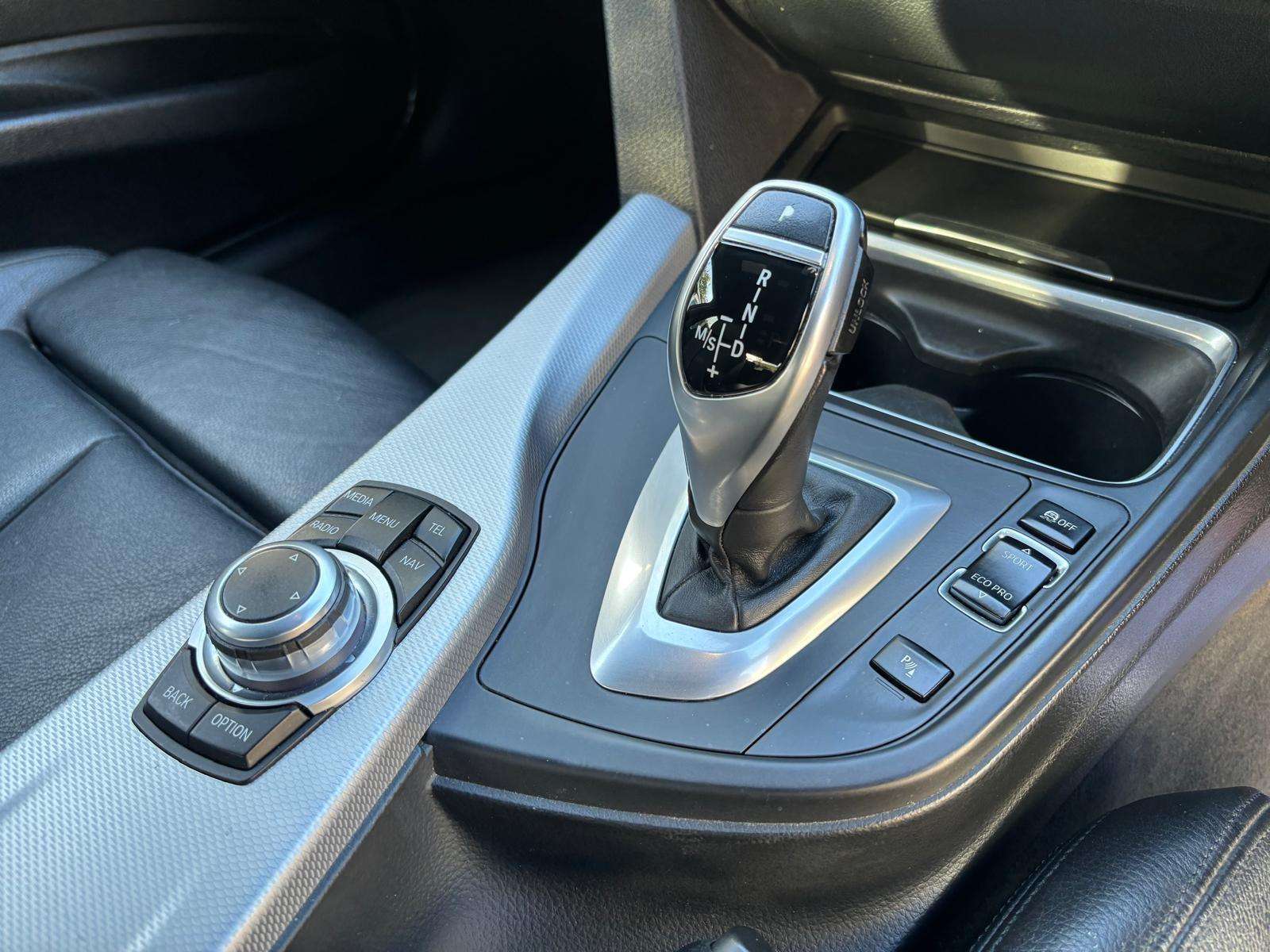 null BMW 3 SERIES null BMW 3 SERIES