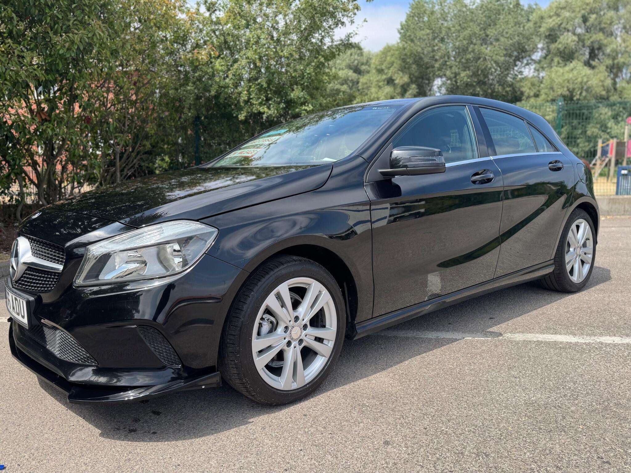 A 2017 MERCEDES-BENZ A CLASS 1.5 A180d Sport Euro 6 (s/s) 5dr A 2017 MERCEDES-BENZ A CLASS 1.5 A180d Sport Euro 6 (s/s) 5dr