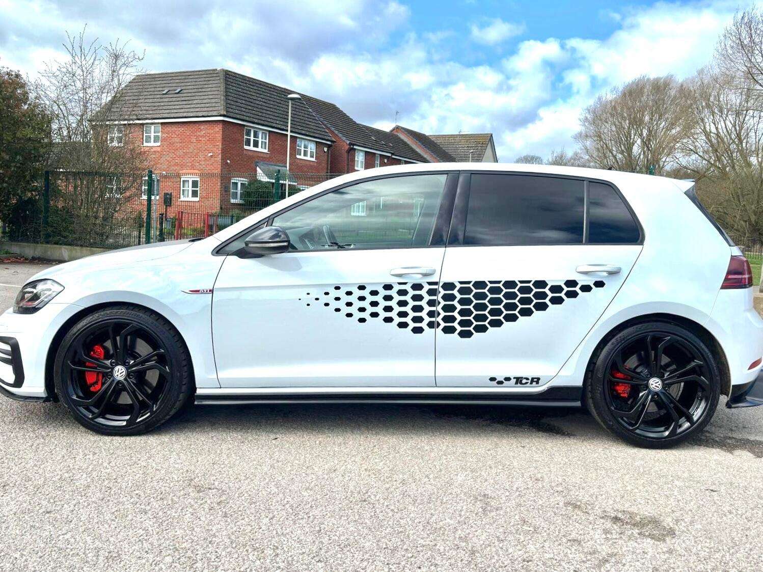 A 2019 VOLKSWAGEN GOLF 2.0 TSI GTI TCR DSG Euro 6 (s/s) 5dr A 2019 VOLKSWAGEN GOLF 2.0 TSI GTI TCR DSG Euro 6 (s/s) 5dr