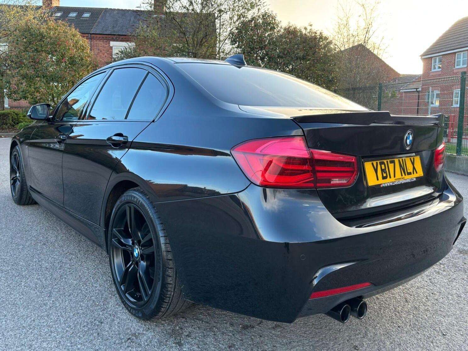 A 2017 BMW 3 SERIES 2.0 320d M Sport Auto Euro 6 (s/s) 4dr A 2017 BMW 3 SERIES 2.0 320d M Sport Auto Euro 6 (s/s) 4dr