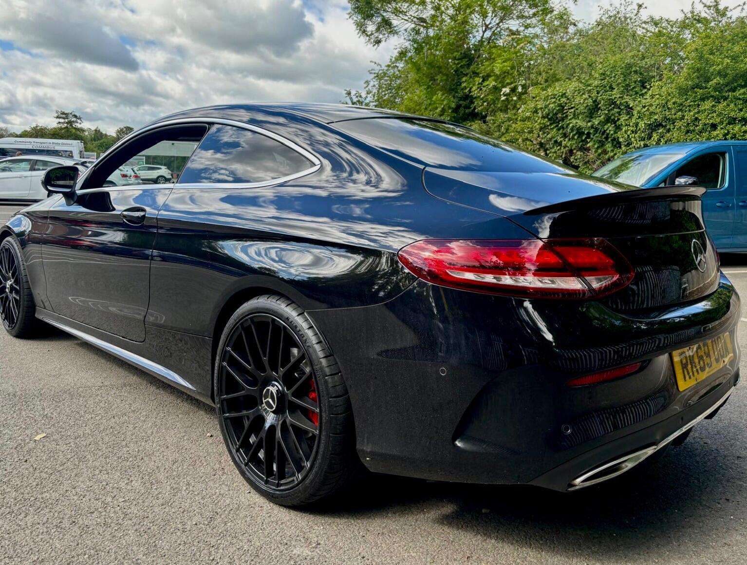 A 2019 MERCEDES-BENZ C CLASS 1.5 C200 MHEV AMG Line G-Tronic+ Euro 6 (s/s) 2dr A 2019 MERCEDES-BENZ C CLASS 1.5 C200 MHEV AMG Line G-Tronic+ Euro 6 (s/s) 2dr