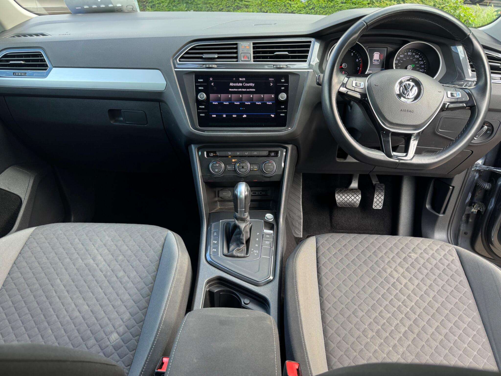2019 VOLKSWAGEN TIGUAN 2019 VOLKSWAGEN TIGUAN