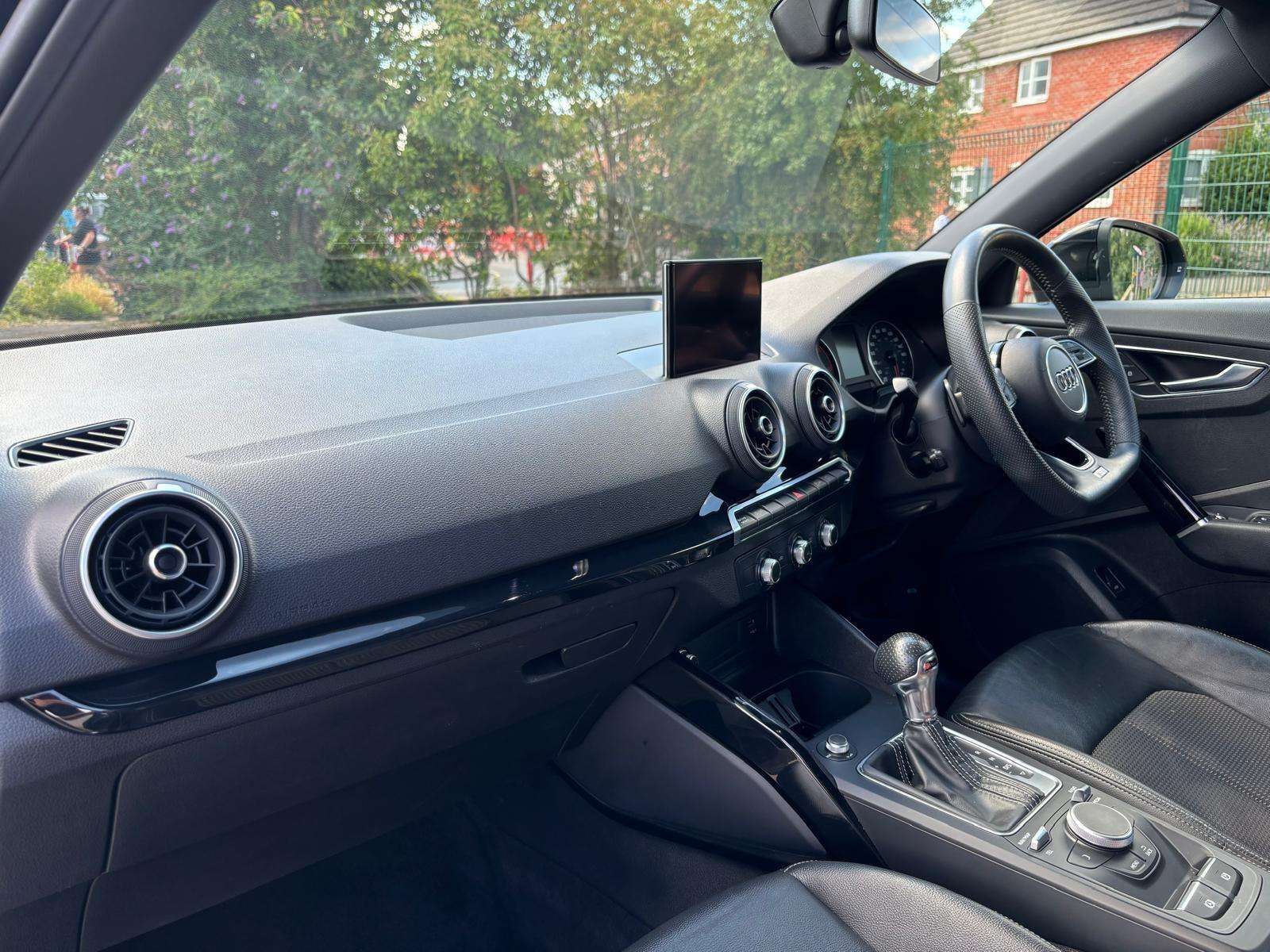 2020 AUDI Q2 2020 AUDI Q2