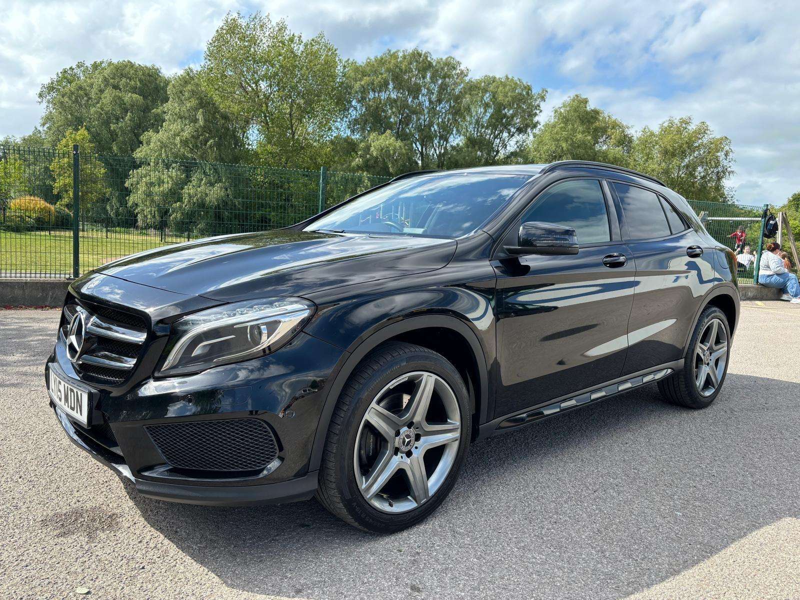 A 2015 MERCEDES-BENZ GLA 2.1 GLA220 CDI AMG Line 7G-DCT 4MATIC Euro 6 (s/s) 5dr A 2015 MERCEDES-BENZ GLA 2.1 GLA220 CDI AMG Line 7G-DCT 4MATIC Euro 6 (s/s) 5dr